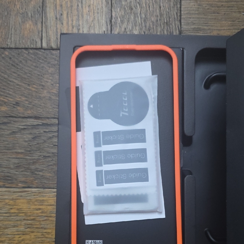Black Screen Protector for Cell Phones - Picture 4 of 6